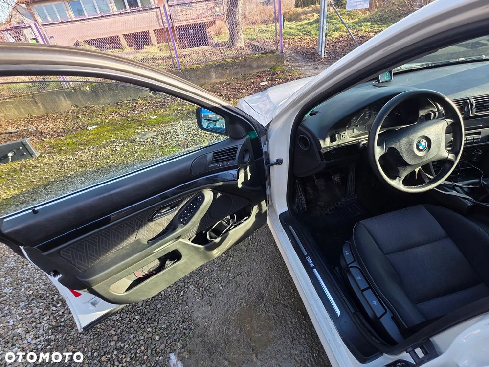 BMW Seria 5 545i - 13