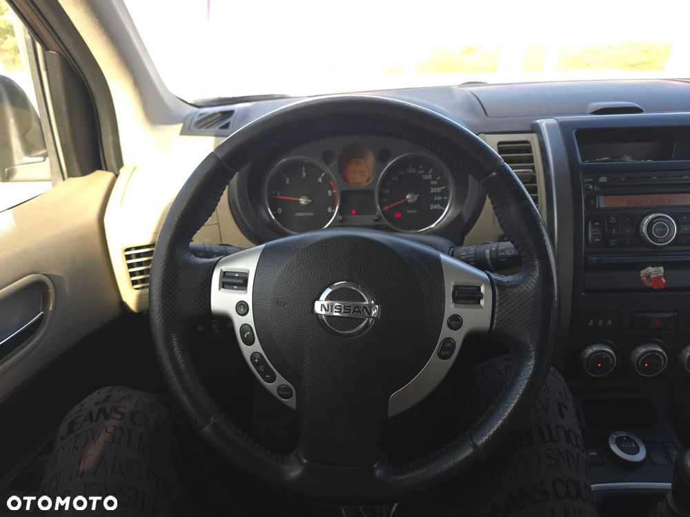 Nissan X-Trail 2.0 dCi LE - 26