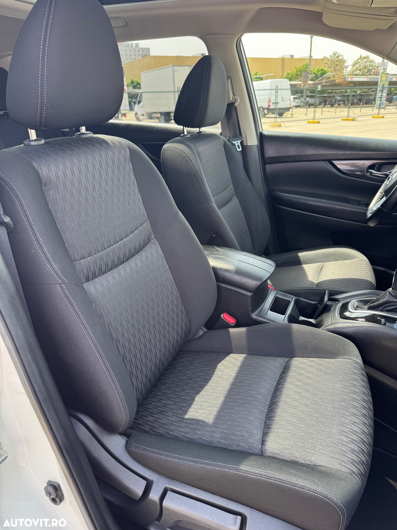 Nissan X-Trail 1.6 dCi Xtronic N-Connecta - 28