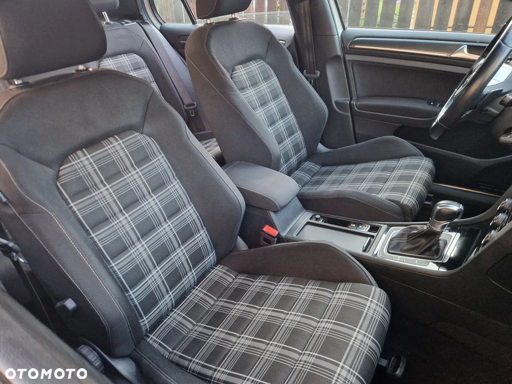 Volkswagen Golf GTD (BlueMotion Technology) DSG - 11