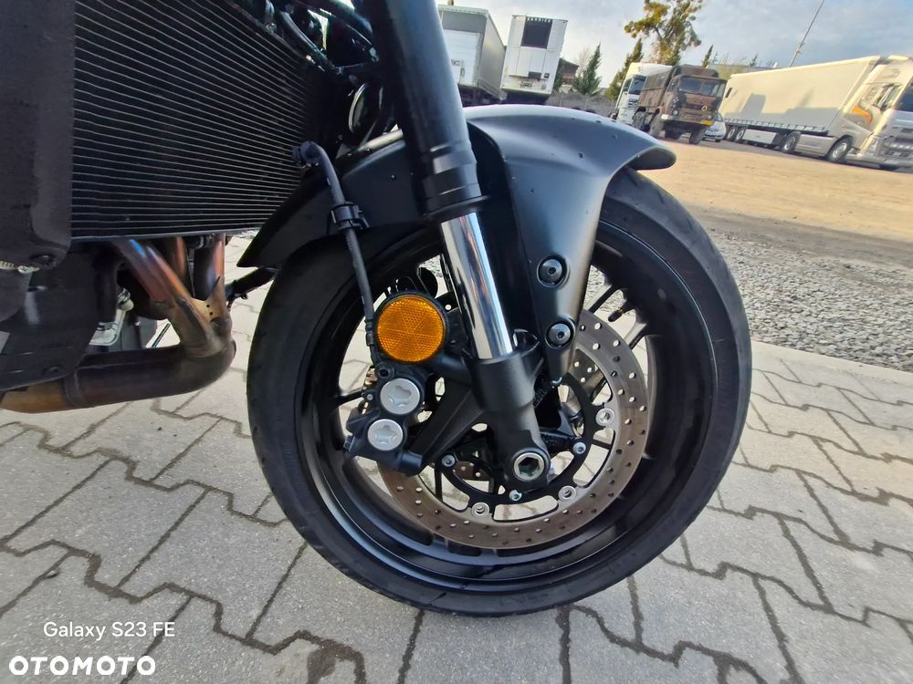 Yamaha MT - 18