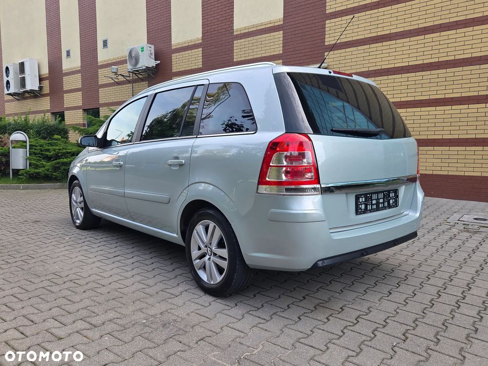Opel Zafira 1.8 Innovation 110 Jahre - 11