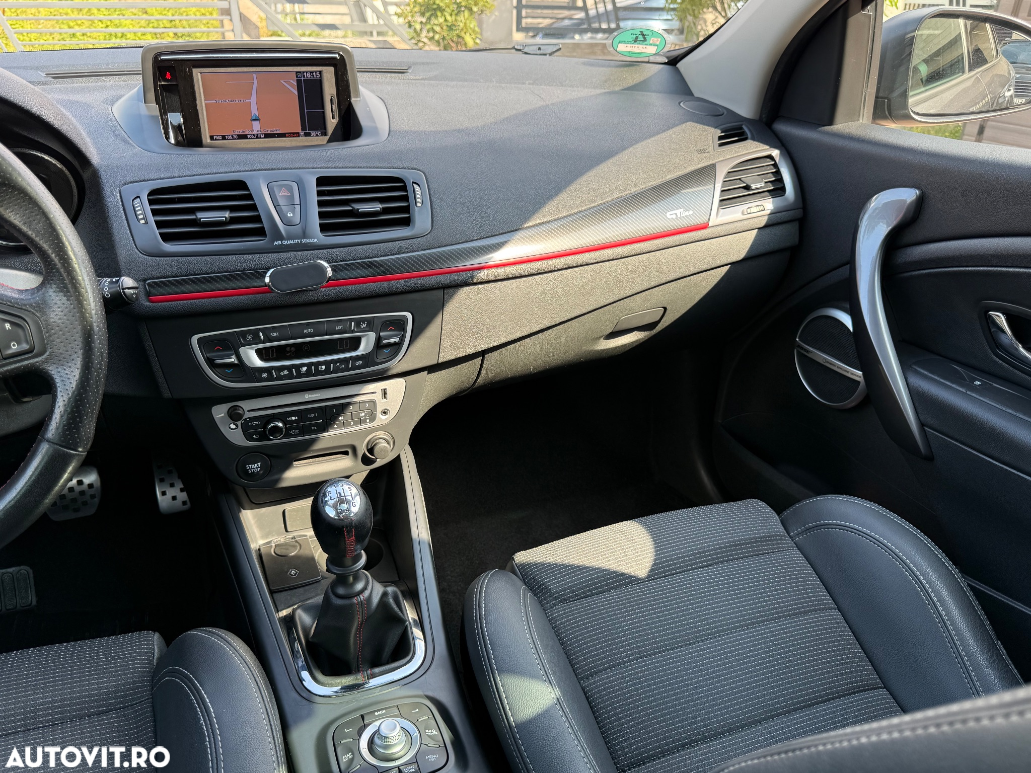Renault Megane ENERGY dCi 110 GT LINE - 24