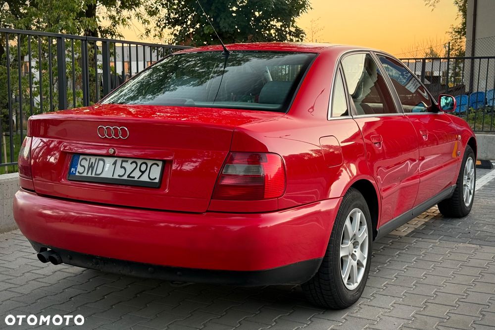 Audi A4 Limousine - 7