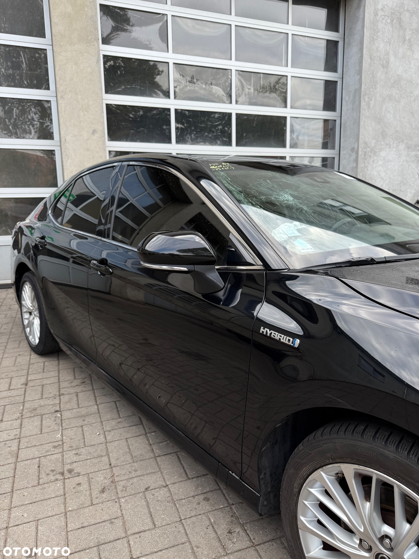 Toyota Camry - 3