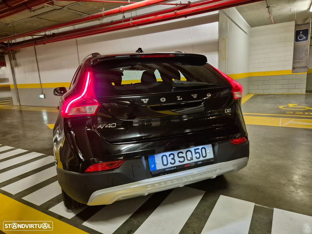 Volvo V40 Cross Country 2.0 D2 Summum - 17