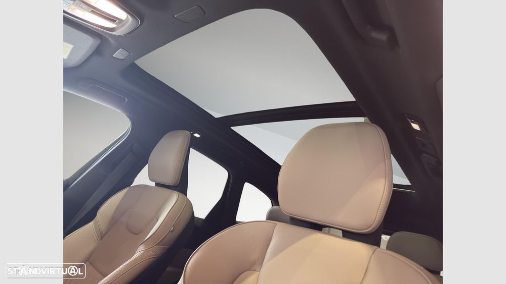 Volvo XC 60 2.0 T6 PHEV Plus Dark AWD - 18