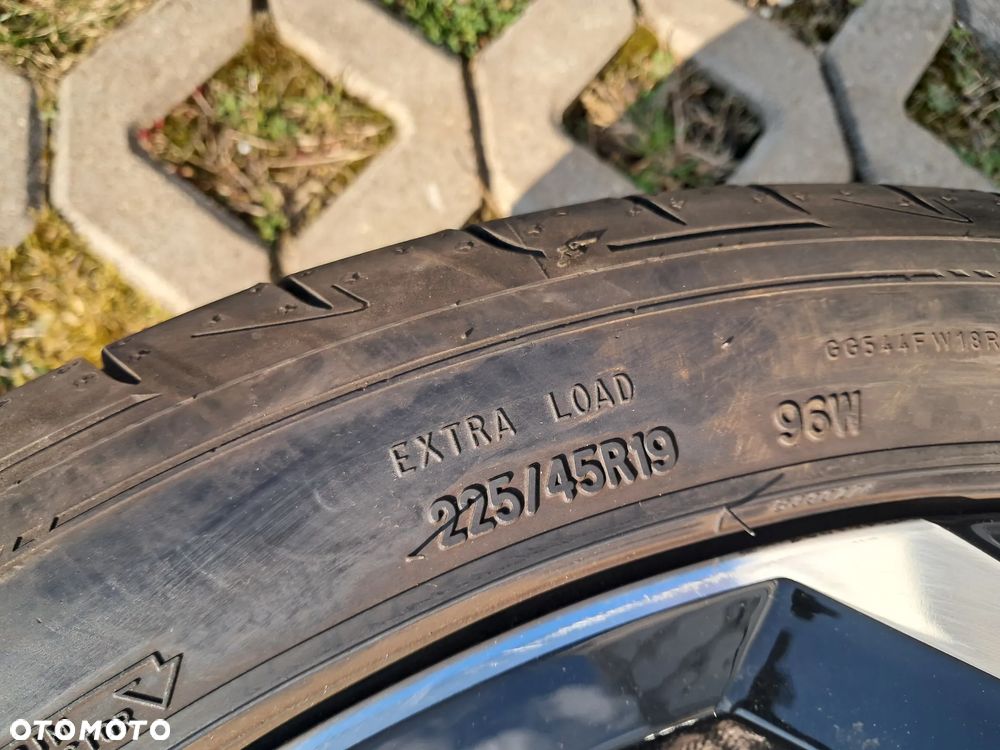 Felga aluminiowa +opona 225/45R19 Goodyear Eagle F1 Asymetric 5 czarna Nissan Quashai Kaszkai KE4096P200 et35 7Jx17" Aluminiowa alufelga F1 225/45R19 koło - 5