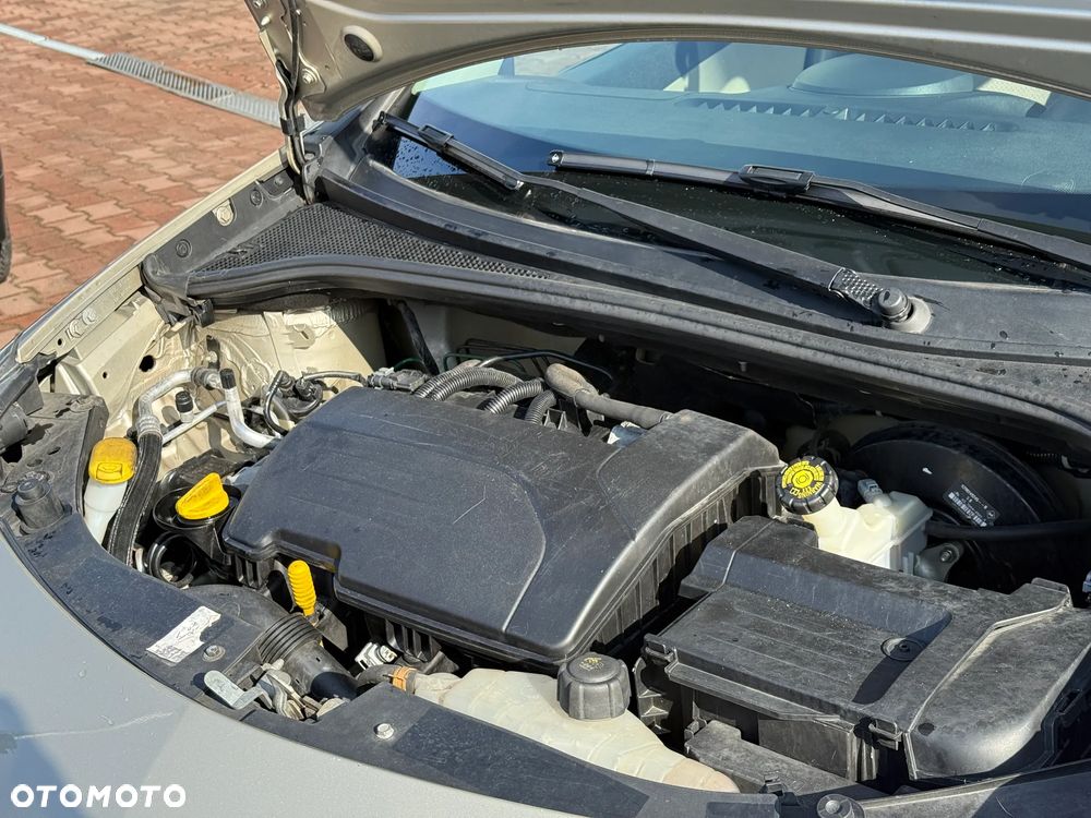 Renault Clio 1.2 16V Confort Dynamique - 23