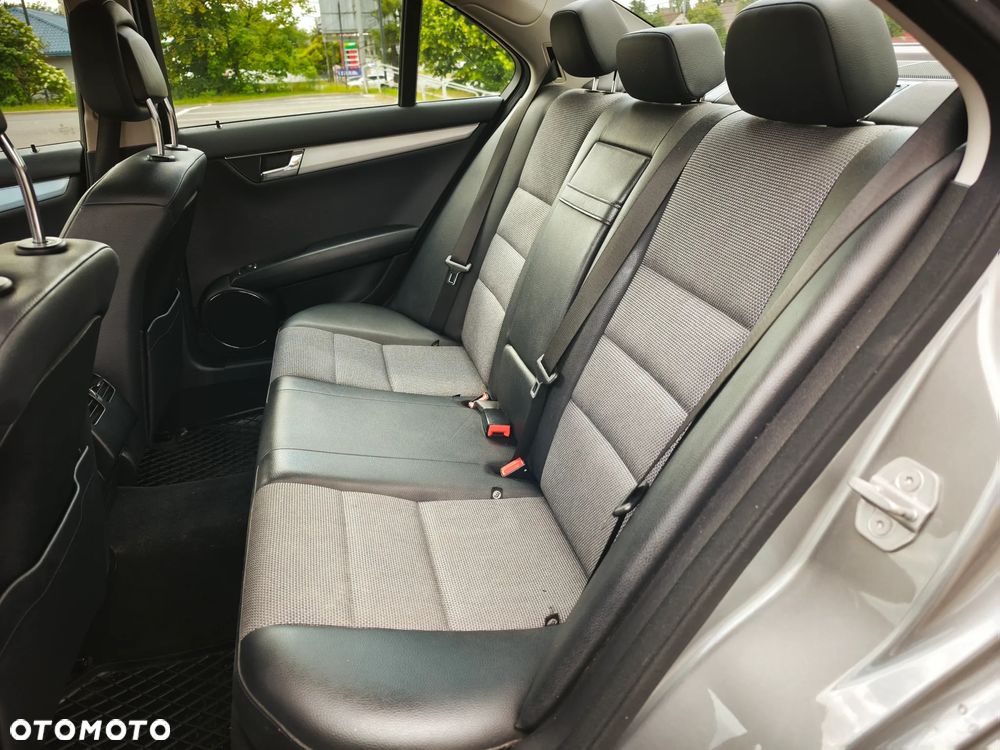 Mercedes-Benz Klasa C 180 K BlueEff Avantgarde - 10