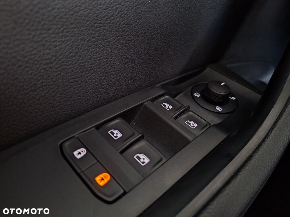 Skoda Superb 2.0 TDI Style DSG - 41