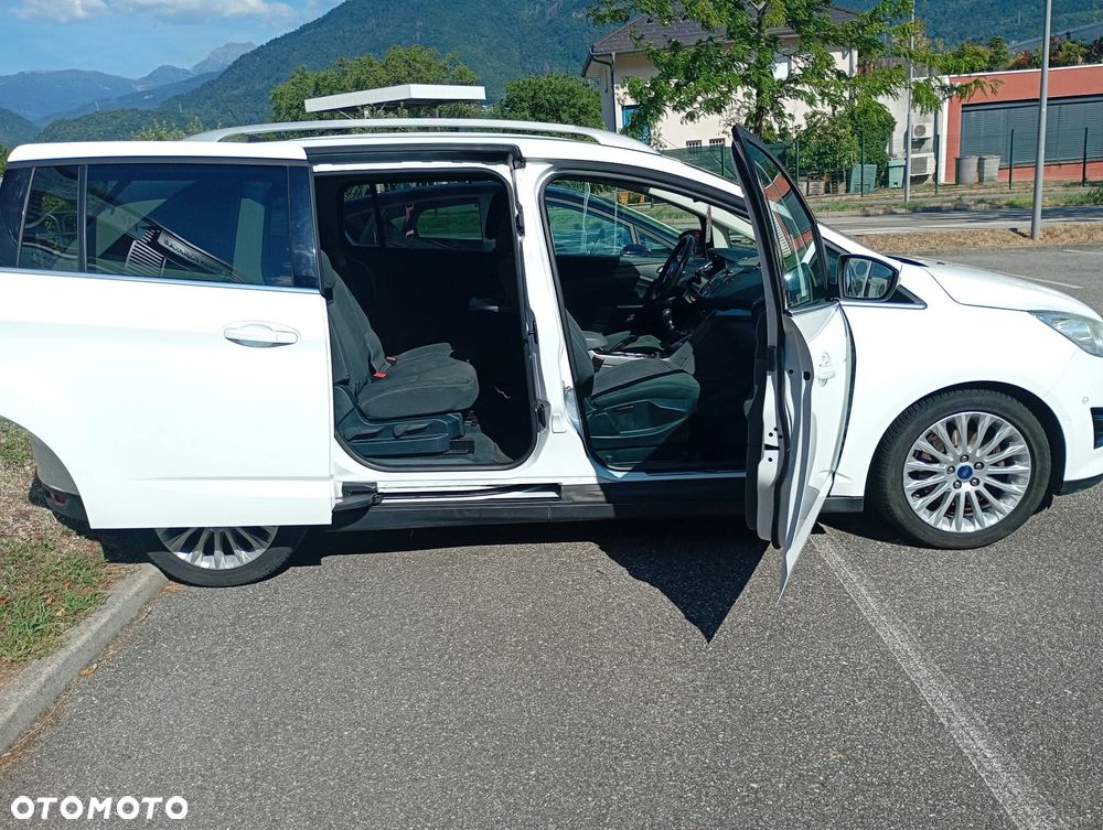 Ford Grand C-MAX - 21