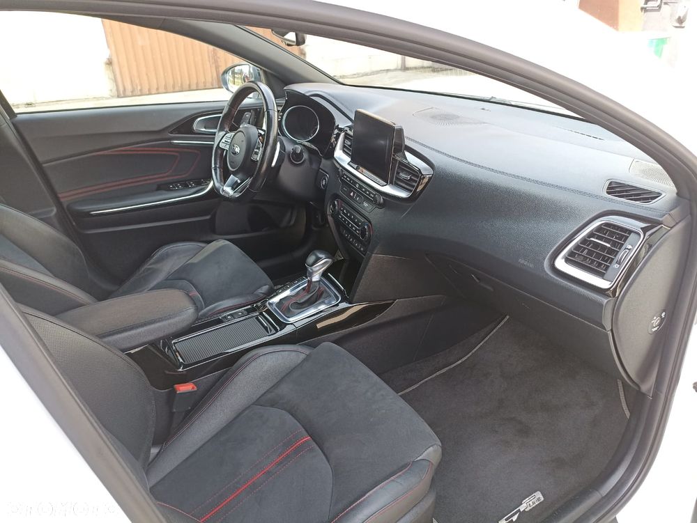 Kia ProCeed - 4