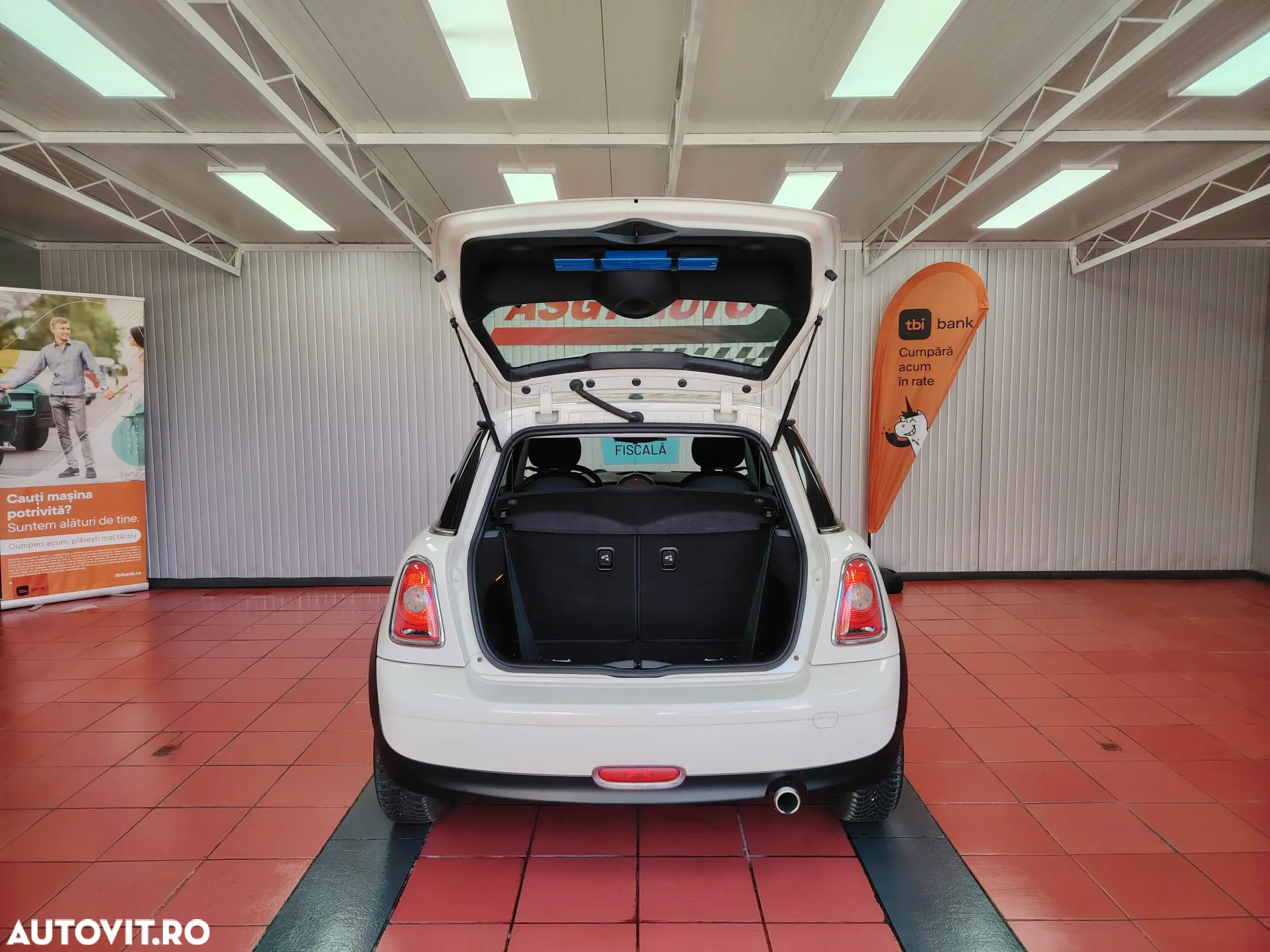 Mini Cooper One - 14