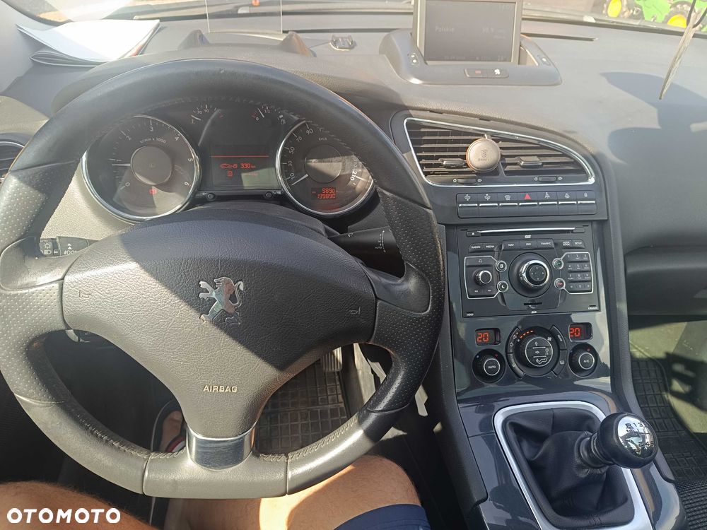 Peugeot 5008 - 4