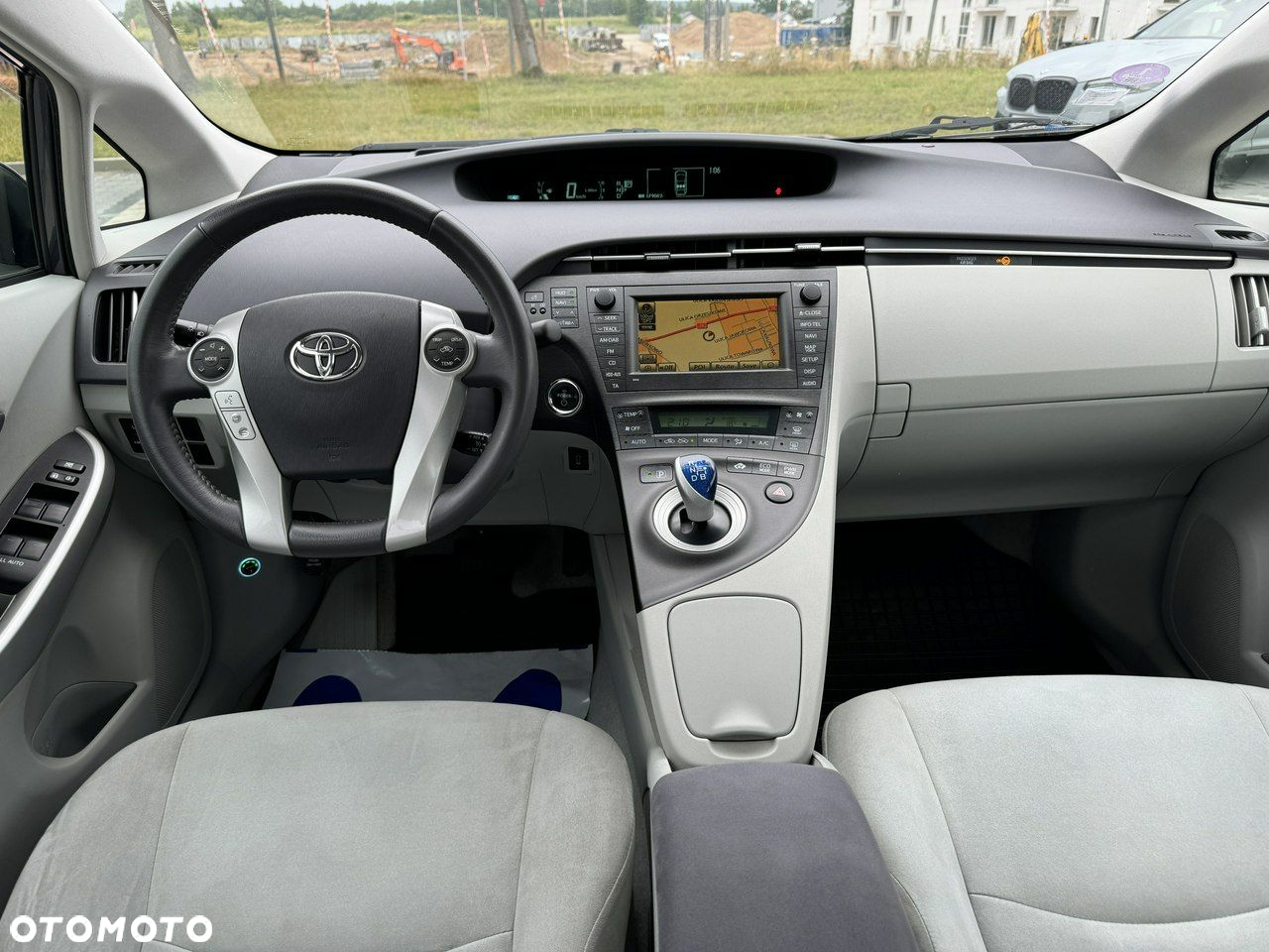 Toyota Prius 1.8 HSD Premium - 22