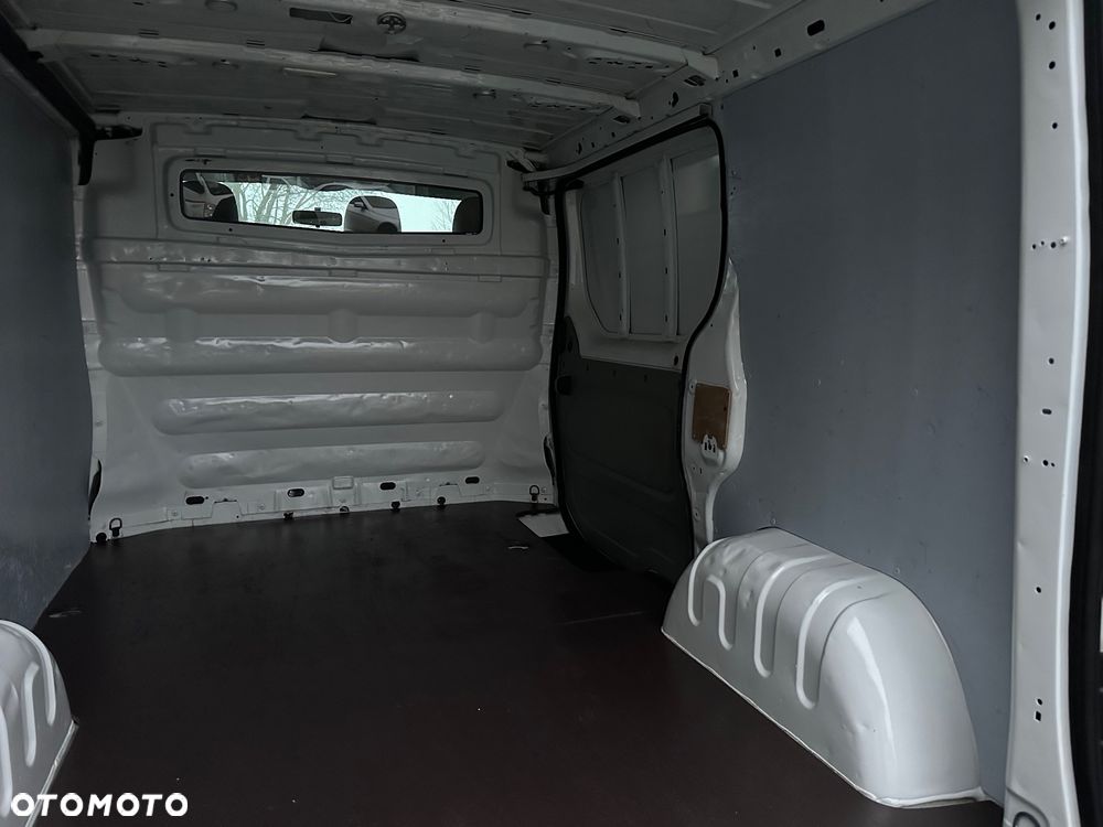 Renault Trafic - 21