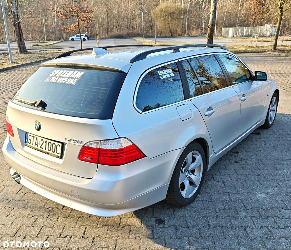BMW Seria 5 523i - 5