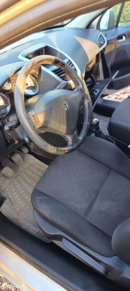 Peugeot 207 1.6 HDi - 8