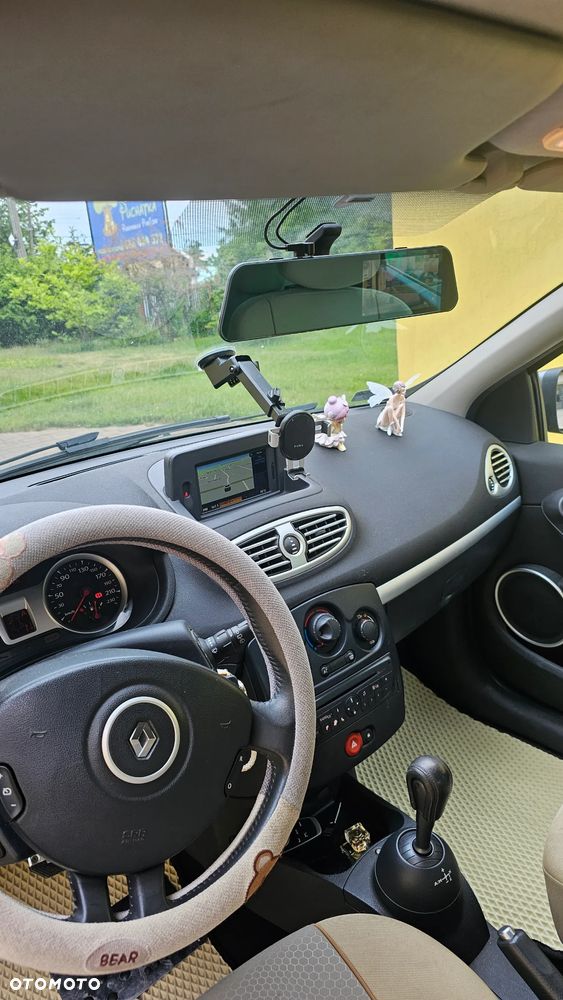 Renault Clio - 14