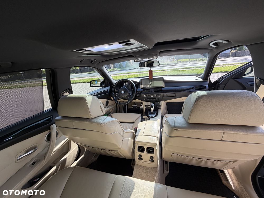 BMW Seria 5 530xi - 25