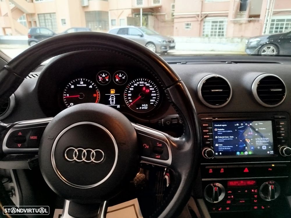 Audi A3 Cabrio 1.6 TDi DPF S line Sport Pack - 22