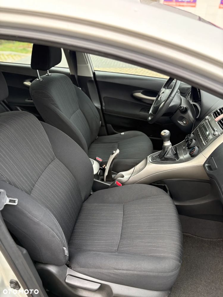 Toyota Auris - 21