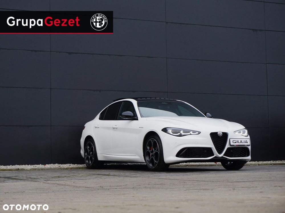 Alfa Romeo Giulia - 25