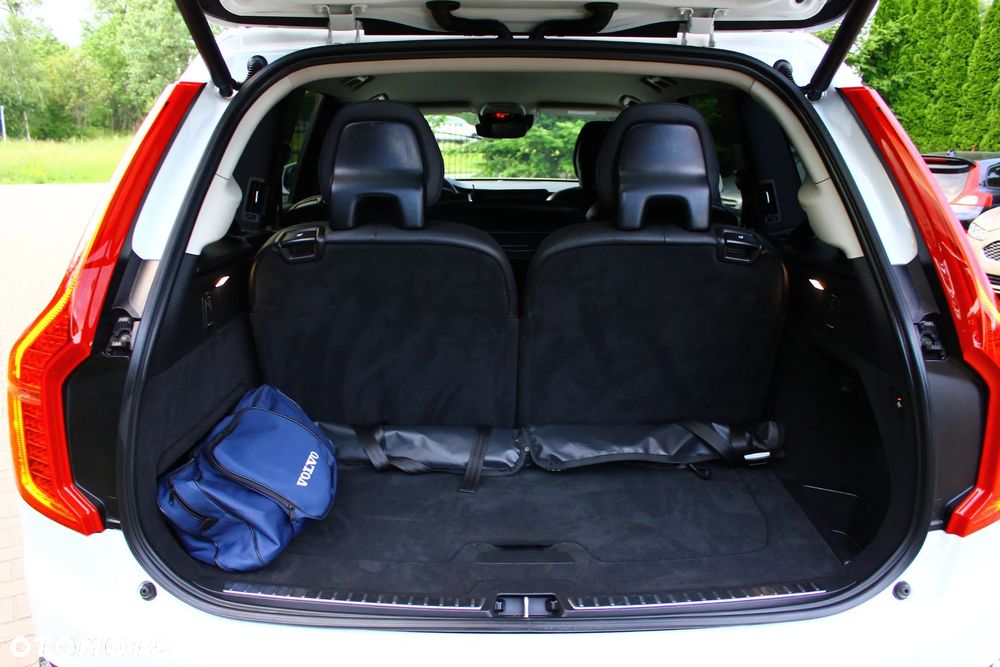 Volvo XC 90 T8 AWD Plug-In Hybrid Inscription Expression 7os - 37