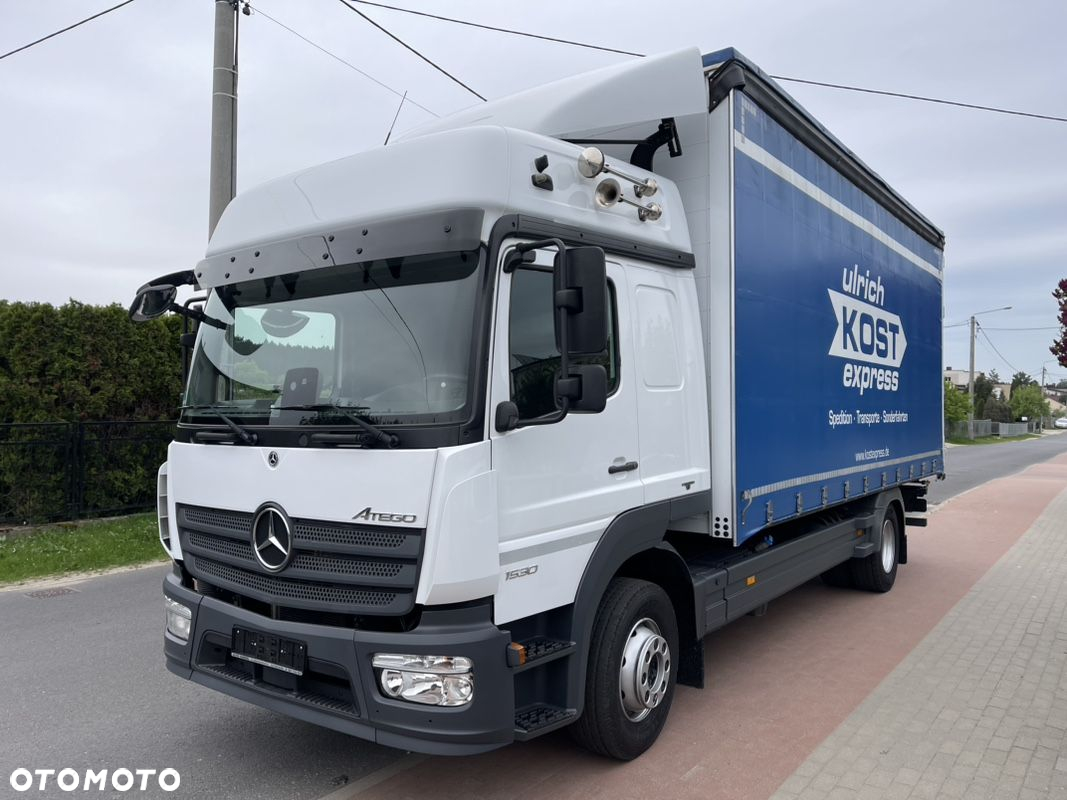 Mercedes-Benz 1530 - 2