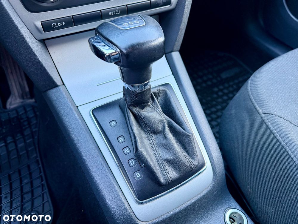 Skoda Octavia 1.6 TDI Elegance DSG - 12