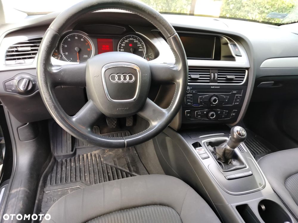 Audi A4 Avant 1.8 TFSI Ambiente - 6