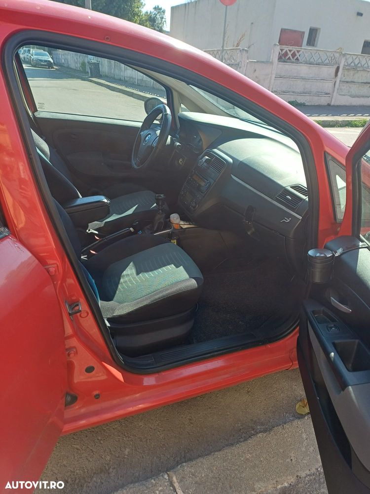Fiat Grande Punto - 6