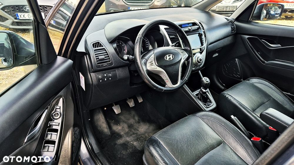 Hyundai ix20 1.6 Premium - 29