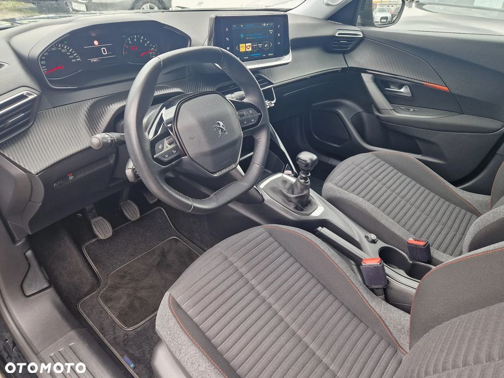 Peugeot 2008 1.2 PureTech Active S&S - 11