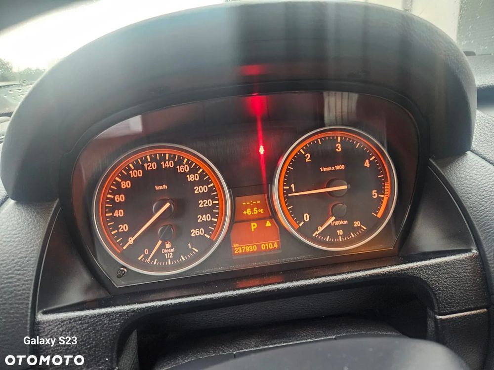 BMW X1 xDrive20d - 10