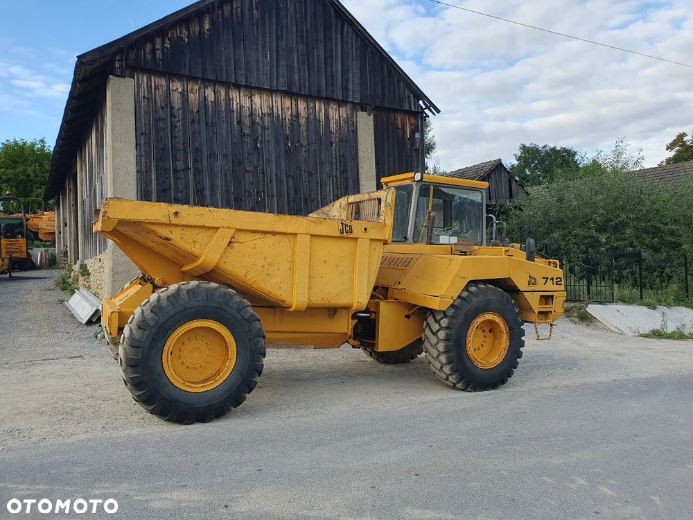 JCB - 11