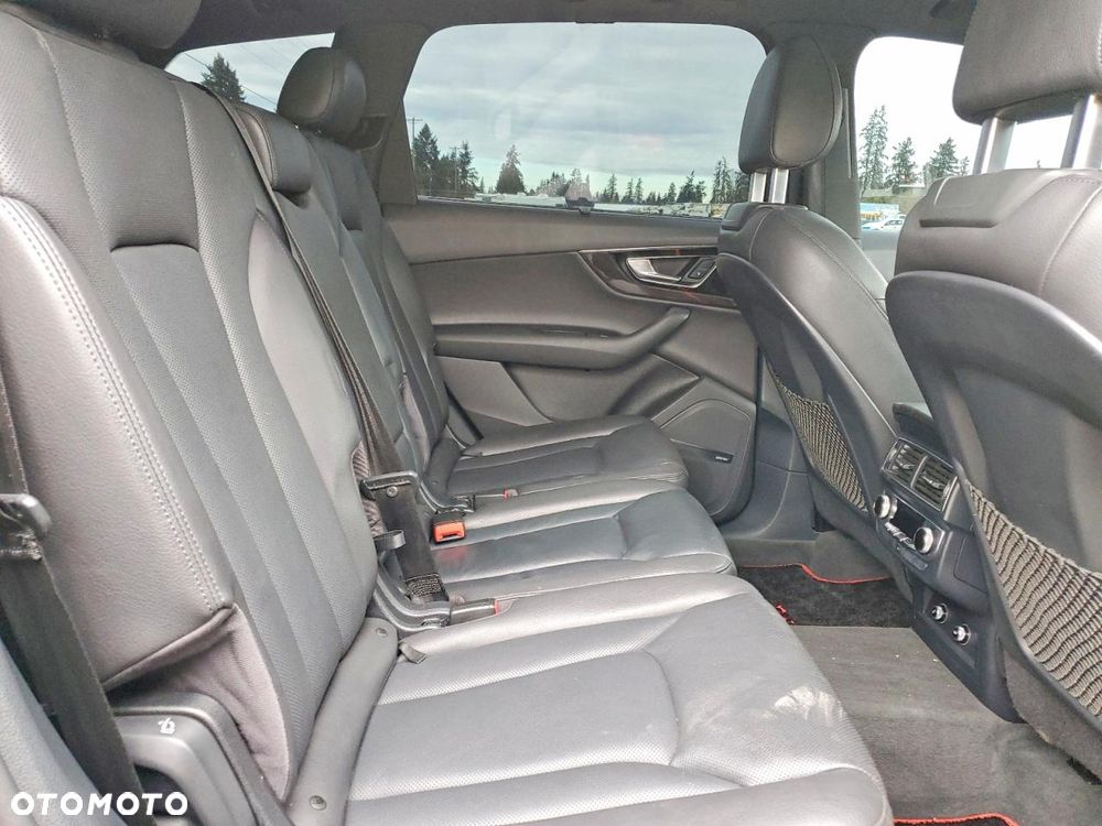 Audi Q7 3.0 TFSI Quattro Tiptronic - 11