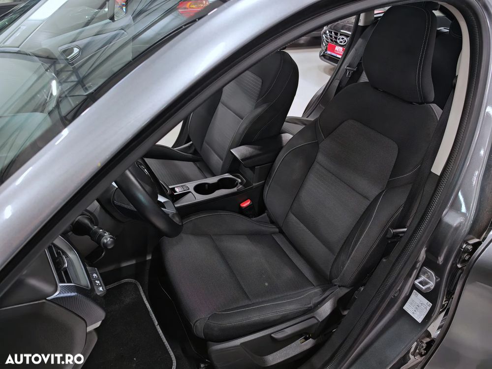 Renault Arkana E-TECH Zen - 9