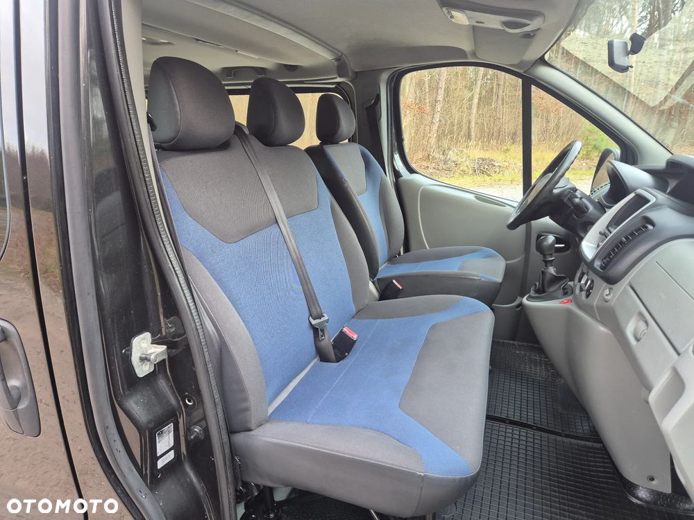 Renault Trafic Grand Passenger Expression - 26