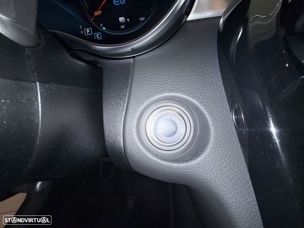 Mercedes-Benz C 300 de AMG Line - 19