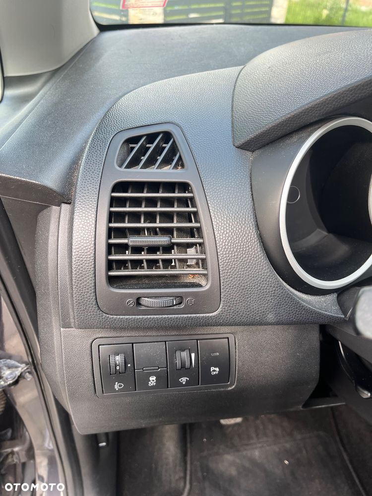 Kia Venga 1.6 CVVT Dream-Team Edition - 21