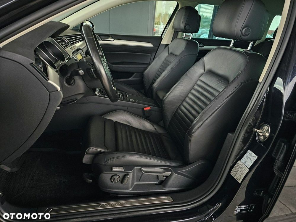 Volkswagen Passat Alltrack - 28