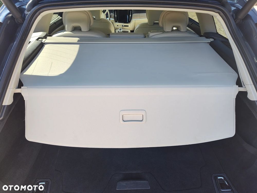 Volvo V90 B5 D AWD Ultimate Bright - 19