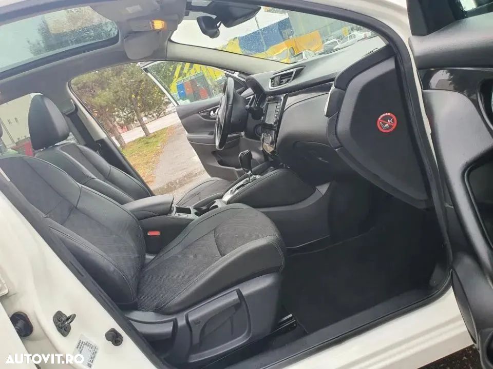 Nissan Qashqai 1.6 DCI Start/Stop X-TRONIC Tekna - 19