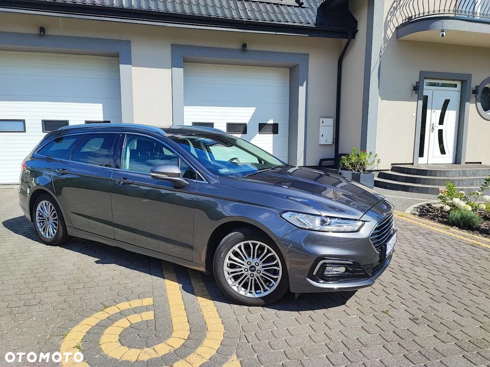 Ford Mondeo 2.0 Hybrid Titanium - 17