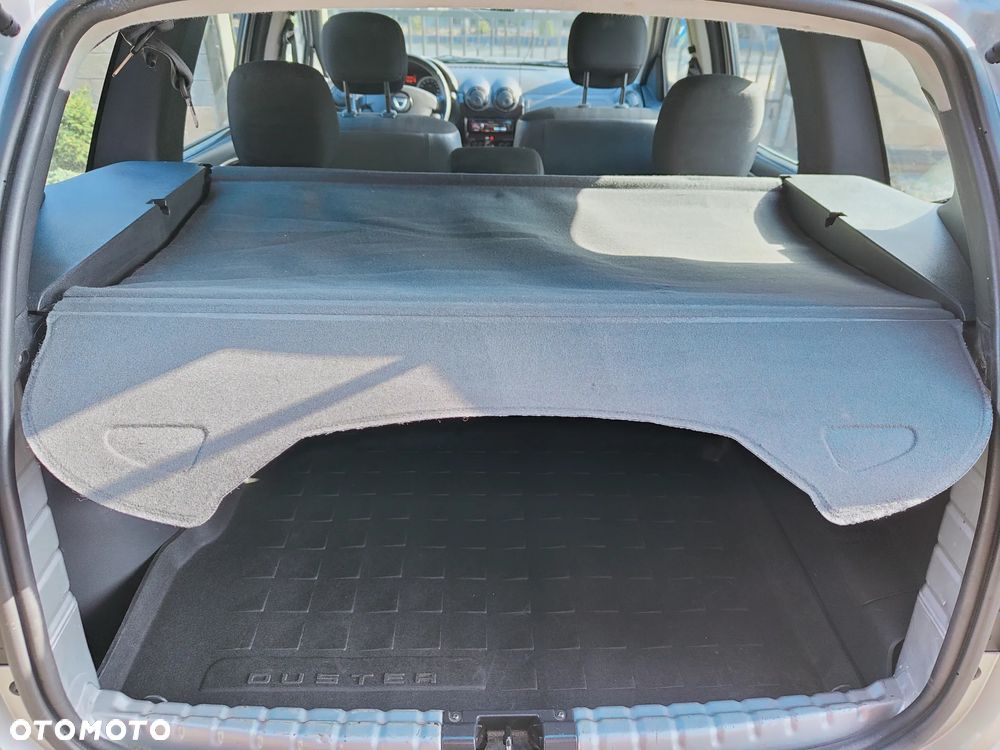 Dacia Duster 1.6 16V 4x2 Laureate - 12