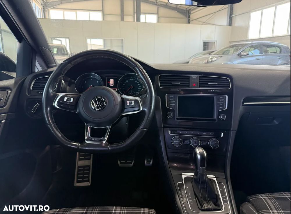 Volkswagen Golf GTD 2.0 TDI SCR DSG - 6