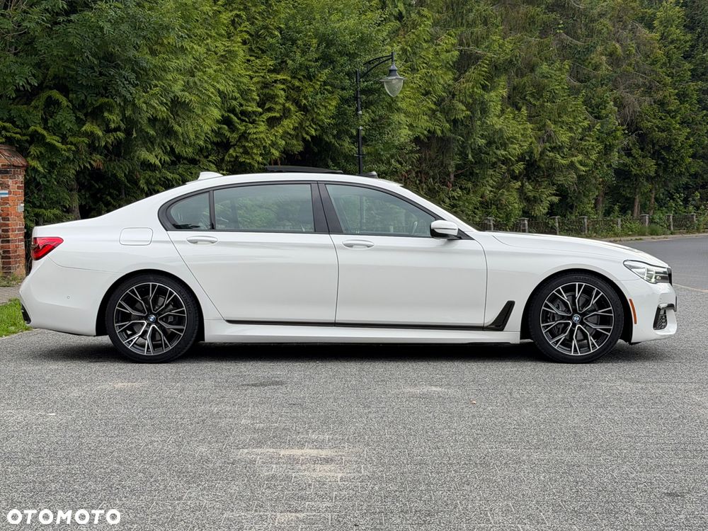 BMW Seria 7 740Li - 9