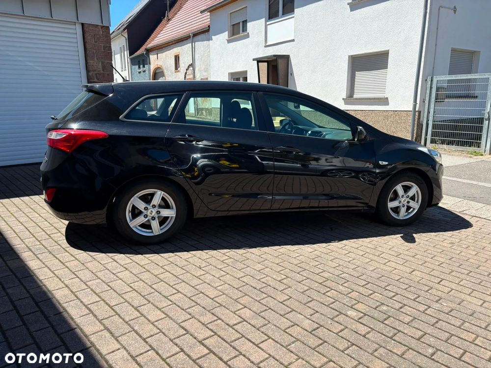 Hyundai i30 1.6 Premium - 2